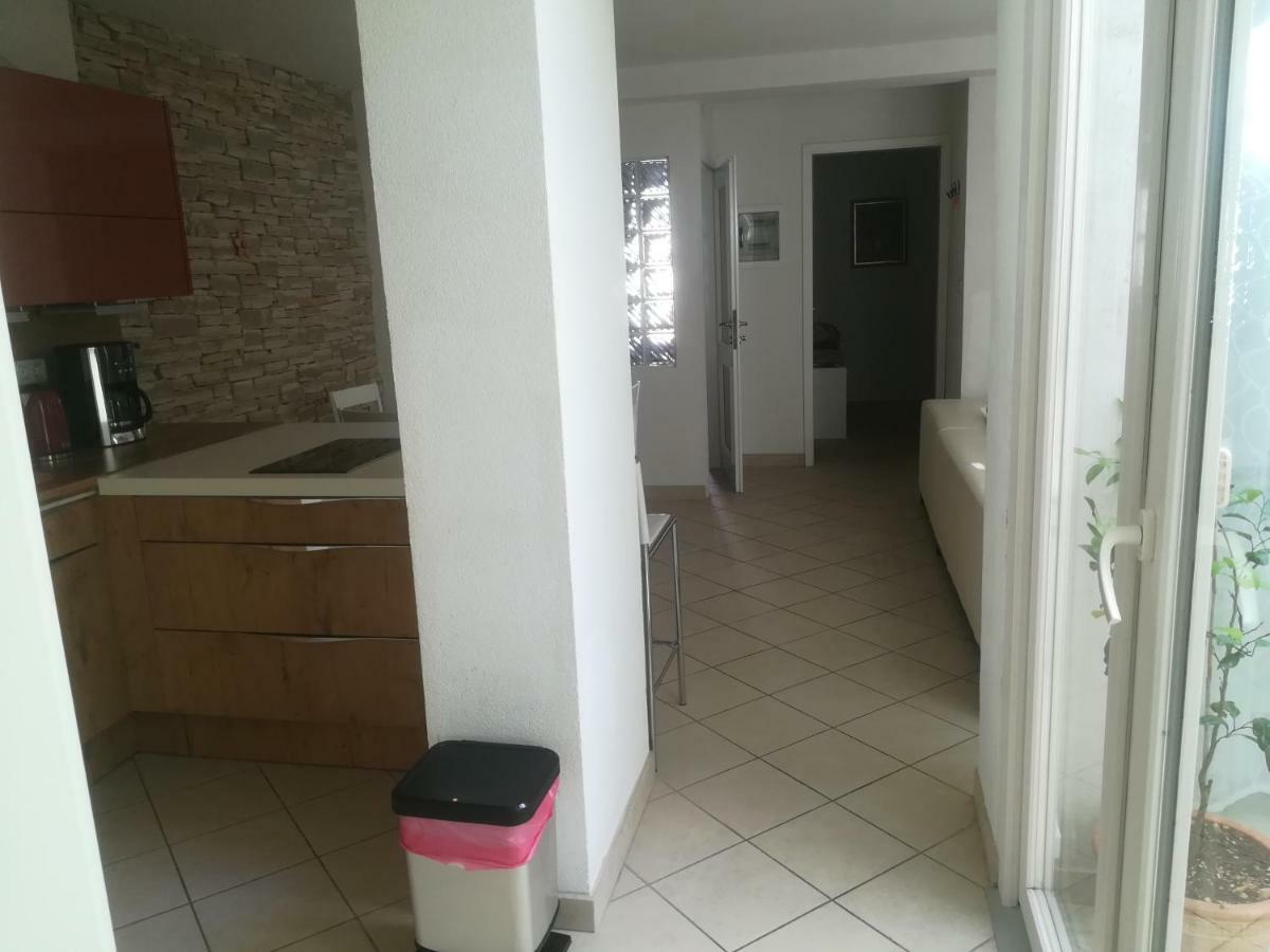 Apartma Zalka イゾラ エクステリア 写真